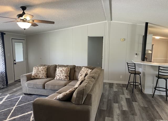 233 County Road 340, Hondo, TX 78861 — photo 8
