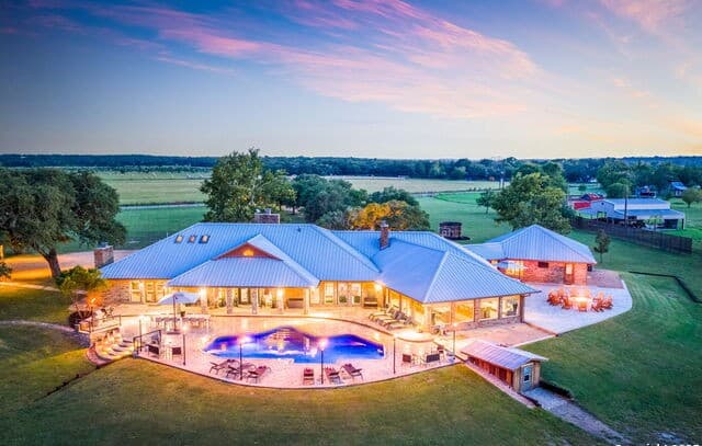 871 Chimney Valley Rd