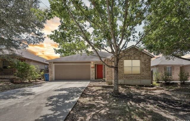 3436 Whisper Bluff