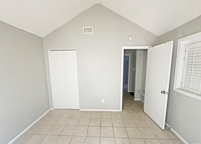 7502  Oak Chase Unit 7504, San Antonio, TX 78239 — photo 18