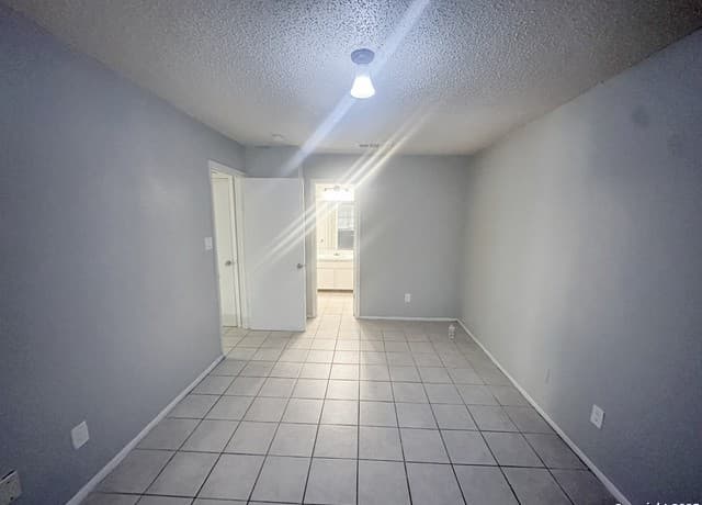 7502  Oak Chase Unit 7504, San Antonio, TX 78239 — photo 21