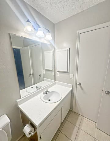 7502  Oak Chase Unit 7504, San Antonio, TX 78239 — photo 22