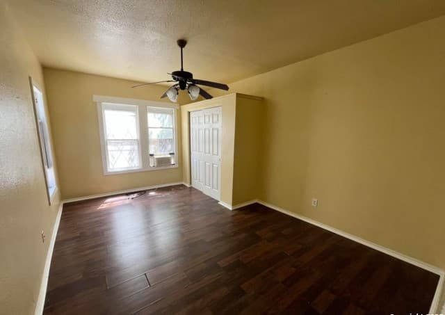 1804  San Luis, San Antonio, TX 78207 — photo 5