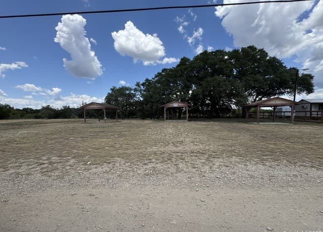 0  Nacona Dr, Bandera, TX 78003 — photo 9