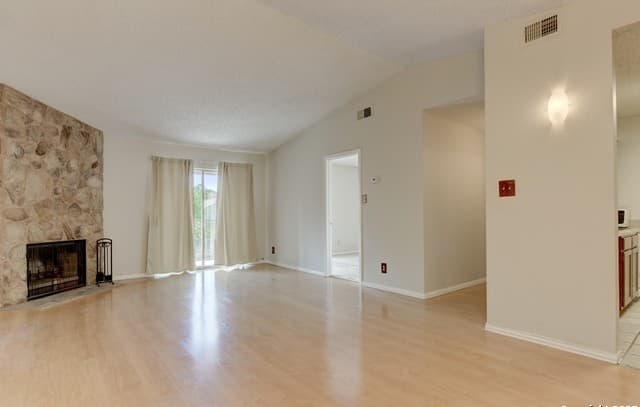 4119  Medical Unit 304 F, San Antonio, TX 78229 — photo 4