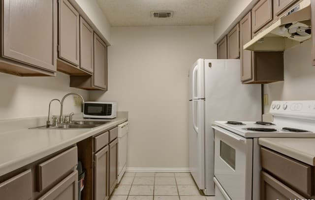 4119  Medical Unit 304 F, San Antonio, TX 78229 — photo 6