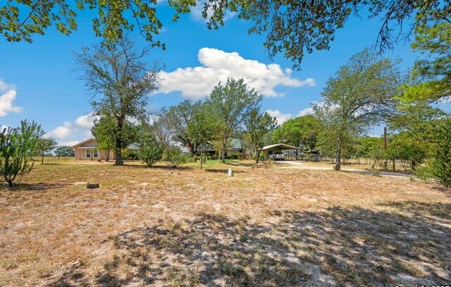 106  Hickory Cir, Floresville, TX 78114 — photo 11