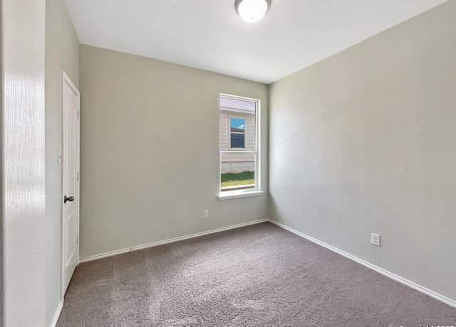 8403  Brazos, San Antonio, TX 78252 — photo 14