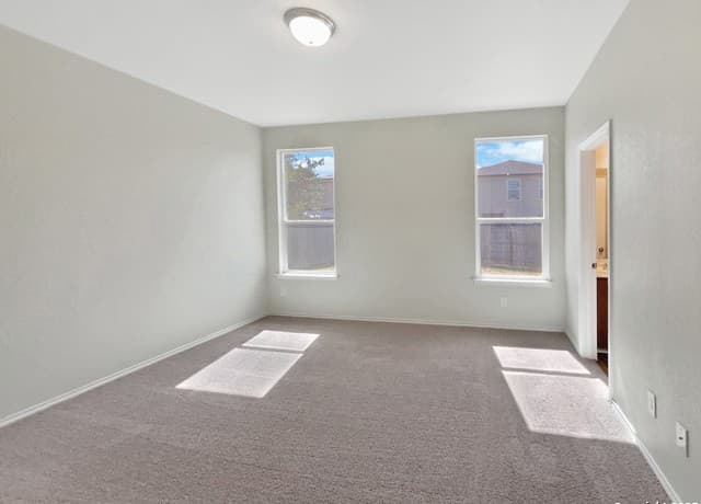 8403  Brazos, San Antonio, TX 78252 — photo 5