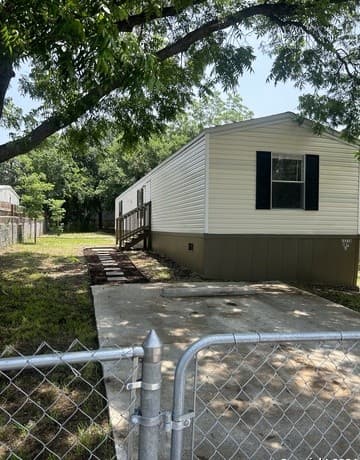 25226  Pat Pkwy, San Antonio, TX 78257 — photo 2