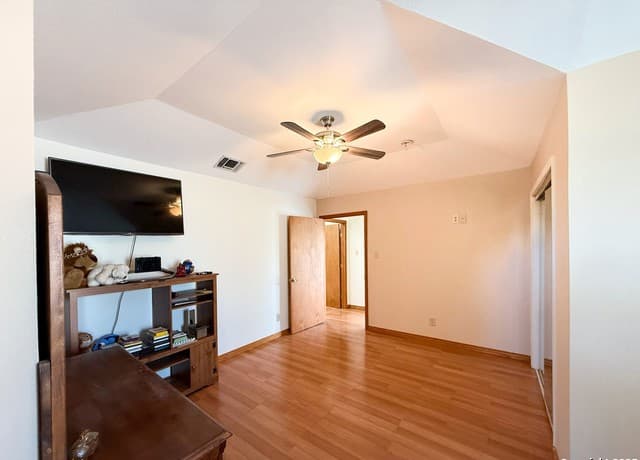 710 W Baetz Blvd., San Antonio, TX 78221 — photo 24