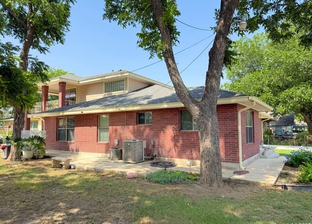 710 W Baetz Blvd., San Antonio, TX 78221 — photo 4