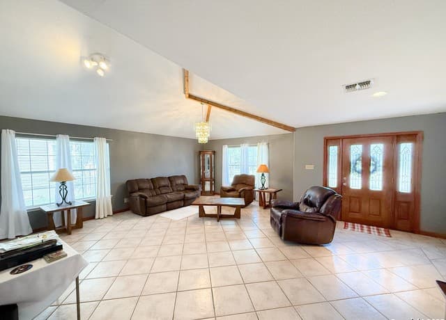 710 W Baetz Blvd., San Antonio, TX 78221 — photo 6