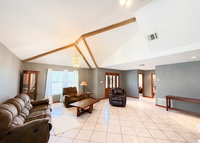 710 W Baetz Blvd., San Antonio, TX 78221 — photo 7