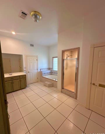 508  Lagunillas, Charlotte, TX 78011 — photo 17