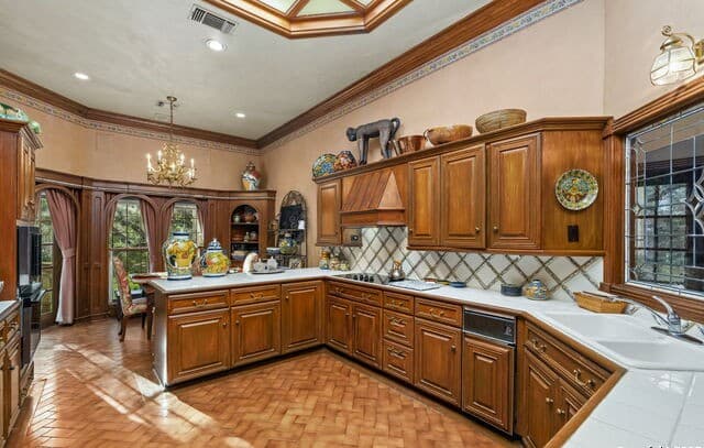 9003  Village Dr, San Antonio, TX 78217 — photo 15