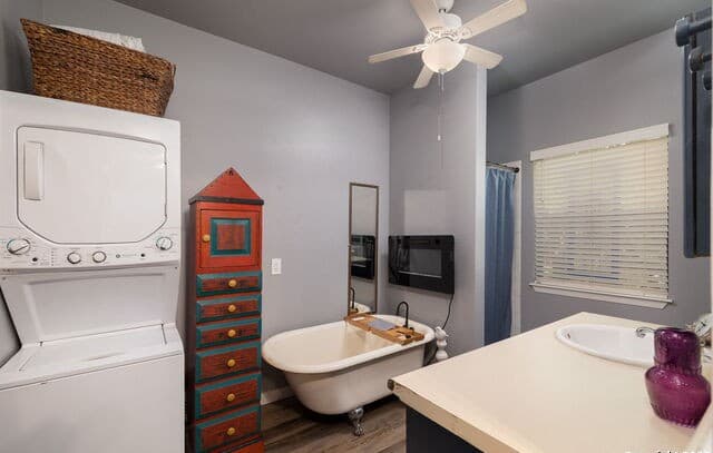 1060  Forest View Dr, Blanco, TX 78606 — photo 11