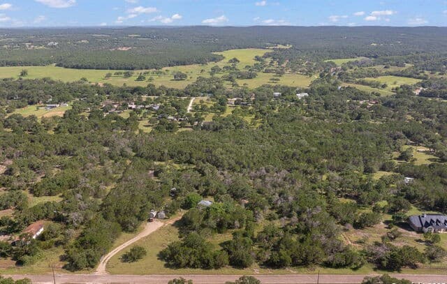1060  Forest View Dr, Blanco, TX 78606 — photo 2