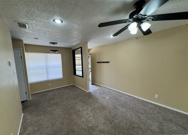 923  Vance Jackson Unit 1406, San Antonio, TX 78201 — photo 12