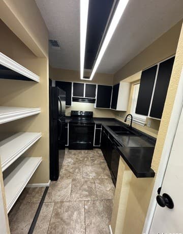 923  Vance Jackson Unit 1406, San Antonio, TX 78201 — photo 22
