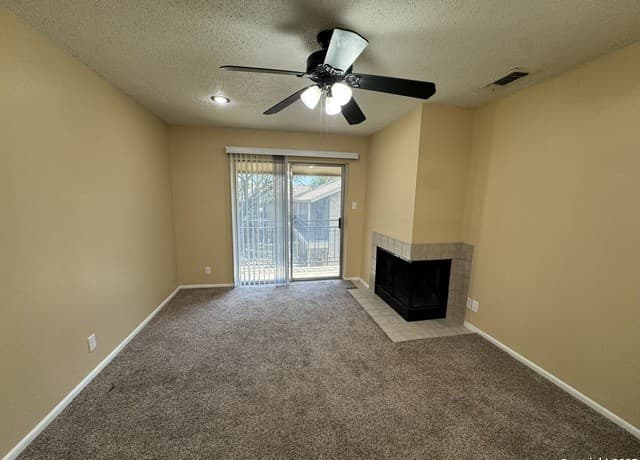 923  Vance Jackson Unit 1406, San Antonio, TX 78201 — photo 4