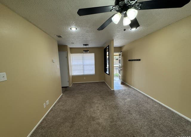 923  Vance Jackson Unit 1406, San Antonio, TX 78201 — photo 5