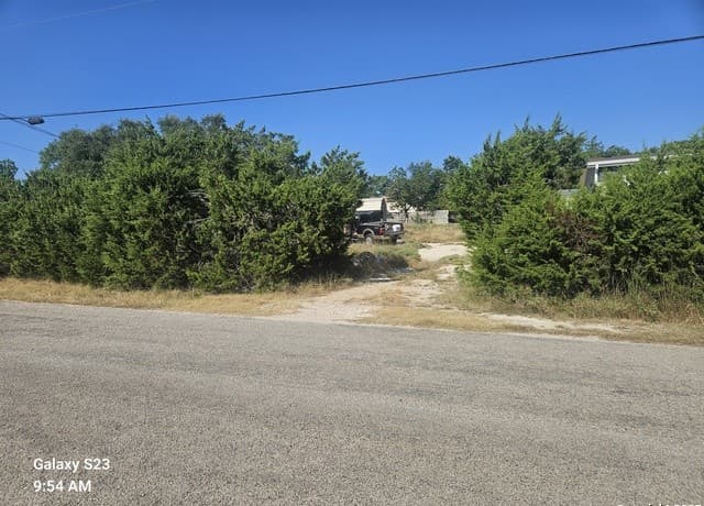 1406  Greenbriar, Canyon Lake, TX 78133 — photo 2