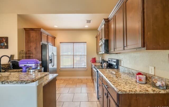 107  Garrett Way, Canyon Lake, TX 78133 — photo 8