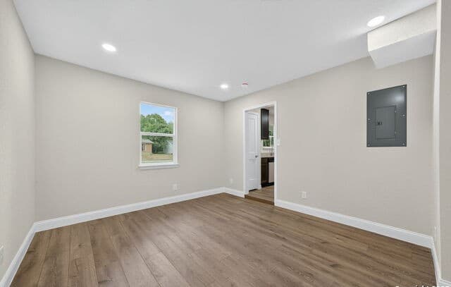 218  Park Ln, Universal City, TX 78148 — photo 11