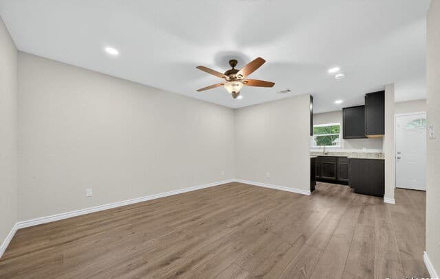 218  Park Ln, Universal City, TX 78148 — photo 6