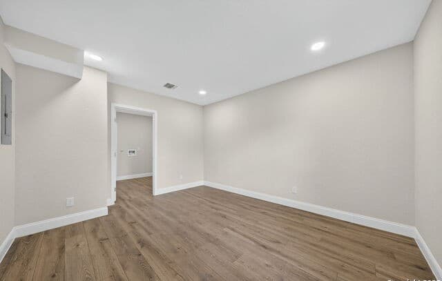 218  Park Ln, Universal City, TX 78148 — photo 9