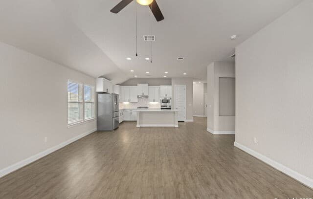 6533  Crockett Cv, Schertz, TX 78108 — photo 8