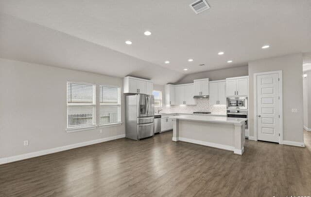 6533  Crockett Cv, Schertz, TX 78108 — photo 9