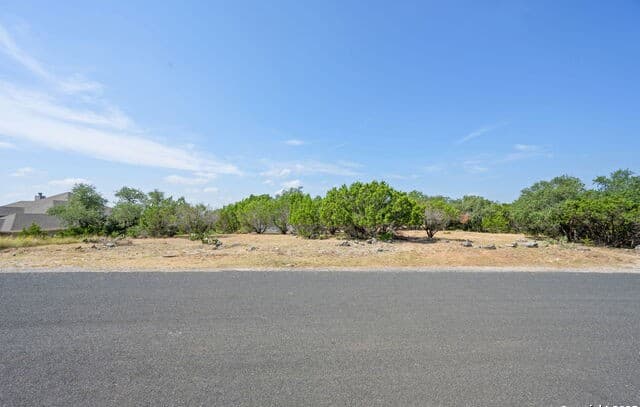1056  Flagstone, San Antonio, TX 78260 — photo 3