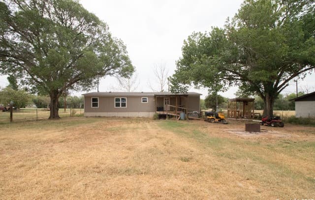 19545  Fm 463, Devine, TX 78016 — photo 2