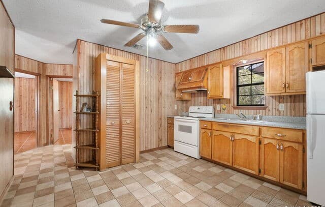 465  Oriente, Pleasanton, TX 78064 — photo 13