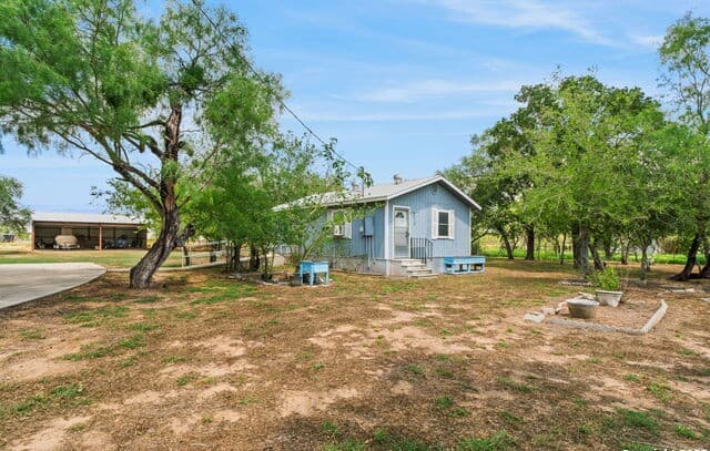 465  Oriente, Pleasanton, TX 78064 — photo 25