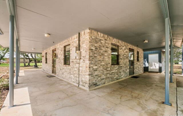 465  Oriente, Pleasanton, TX 78064 — photo 7