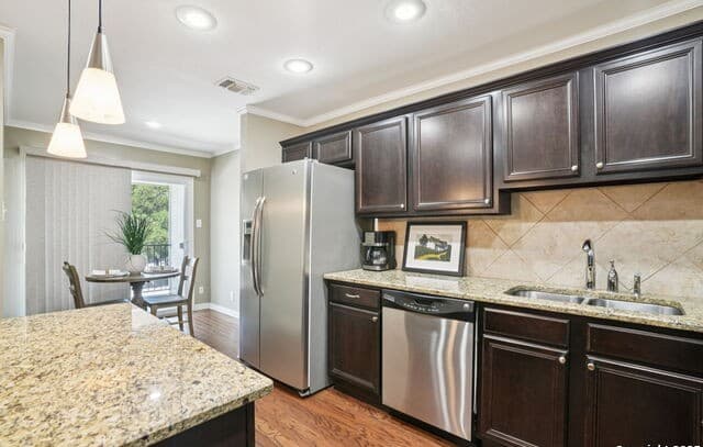 100  Lorenz Unit 1204, San Antonio, TX 78209 — photo 10