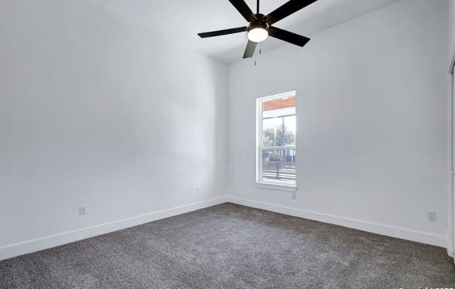 2425  Monterey St, San Antonio, TX 78207 — photo 23