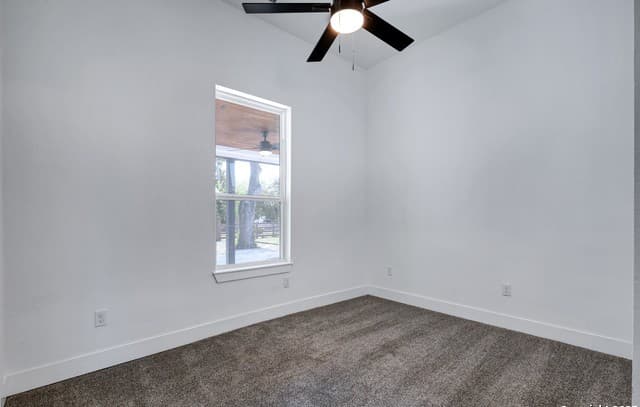 2425  Monterey St, San Antonio, TX 78207 — photo 25