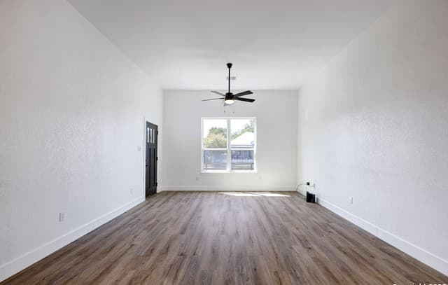 2425  Monterey St, San Antonio, TX 78207 — photo 7
