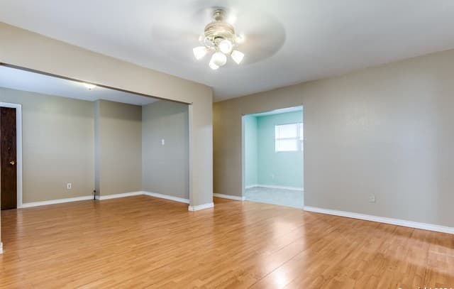 302  Guanajuato, San Antonio, TX 78237 — photo 3