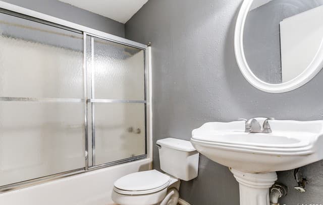 302  Guanajuato, San Antonio, TX 78237 — photo 9