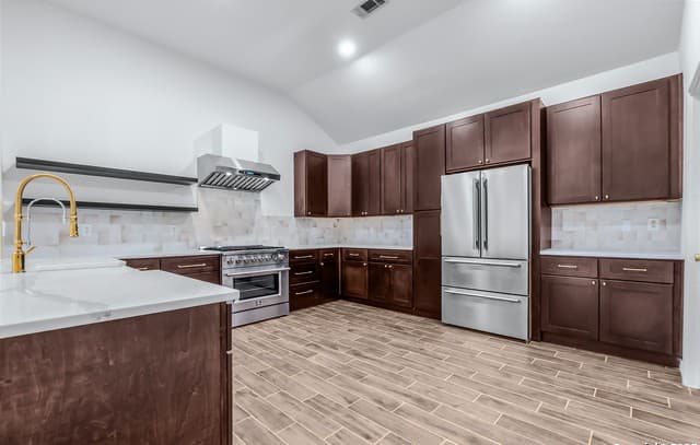 5830  Castle Yard, San Antonio, TX 78218 — photo 16