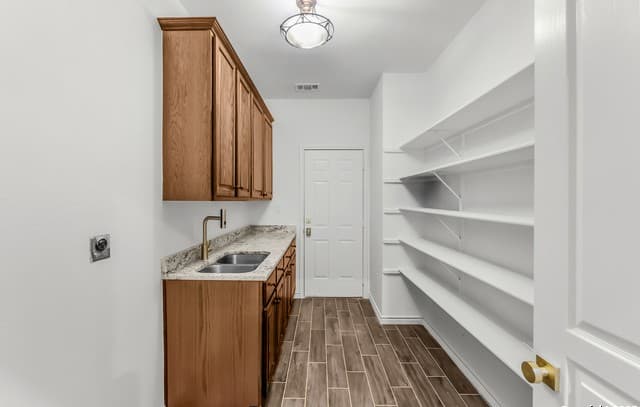 5830  Castle Yard, San Antonio, TX 78218 — photo 19