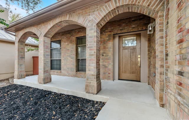 5830  Castle Yard, San Antonio, TX 78218 — photo 2