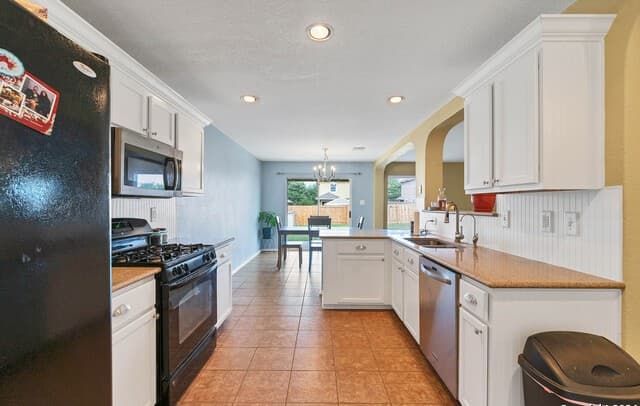 2311 Salmon Crk, Converse, TX 78109 — photo 9