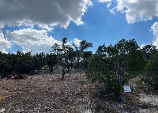 320 Lexington Pass, Canyon Lake, TX 78133