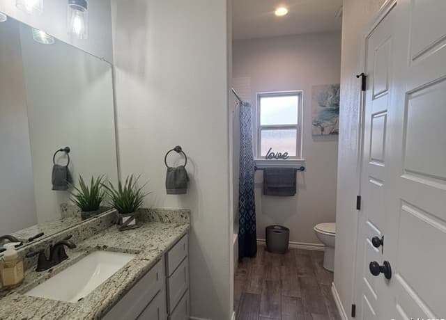 1704  Vista View Dr, Pleasanton, TX 78064 — photo 10